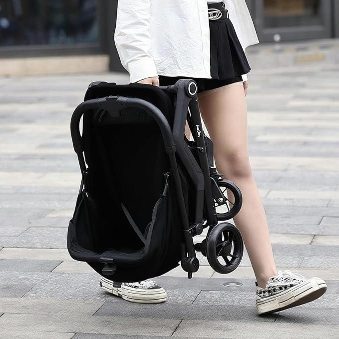 Dog Cat Stroller, Suitable for Dogs and Cats Weighing No More Than 66 Pounds, Foldable 4 Wheels Pet Strollers, Travel Small Dog Pet Stroller with 4 Wheels (Black)