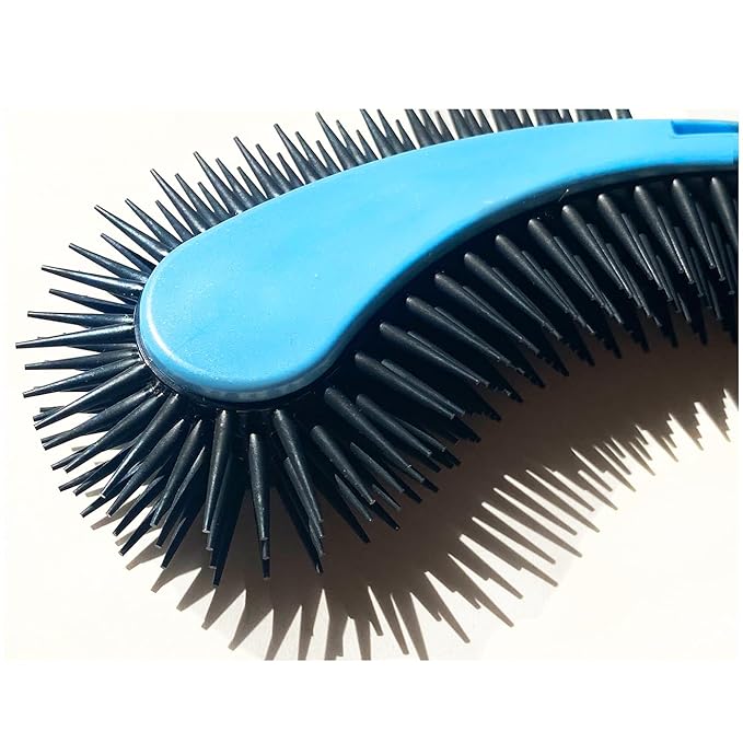 (Blue) Cat Brush is Designed for Comfort, Created for Results. This innovative grooming brush features multi contoured shapes that gently adapt to your cats body for a stress free grooming.
