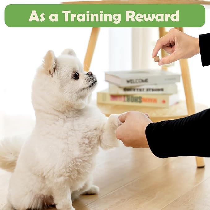 MON2SUN Freeze Dried Chicken Liver Cat and Dog Treats, Single Ingredient Natural and Healthy Dog Snacks, High Protein Training Treats & Food Topper, 6oz