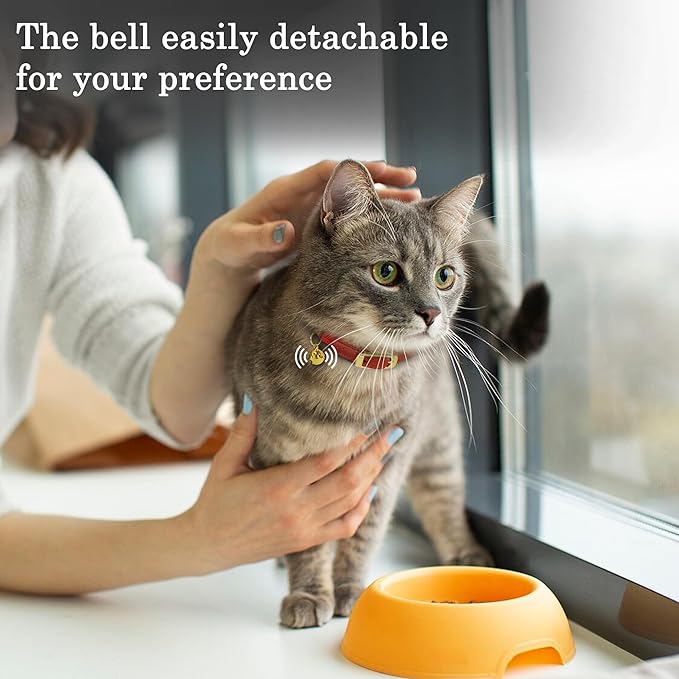 OOPSDOGGY Rolled Leather Cat Collar with Bell - Reflective Kitten Collar with Safety Elastic Strap - Adjustable Small Pet Collars for Boy Girl Cats (Green)