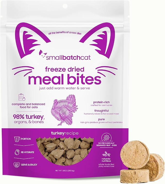 smallbatch Pets Freeze Dried Cat Treats, Raw Dry Cat Food Bites, Turkey Recipe, High Protein Food Topper or Training Treats for Cats, Humanely Sourced Meat, Made in The USA, Non GMO, 10 oz Bag
