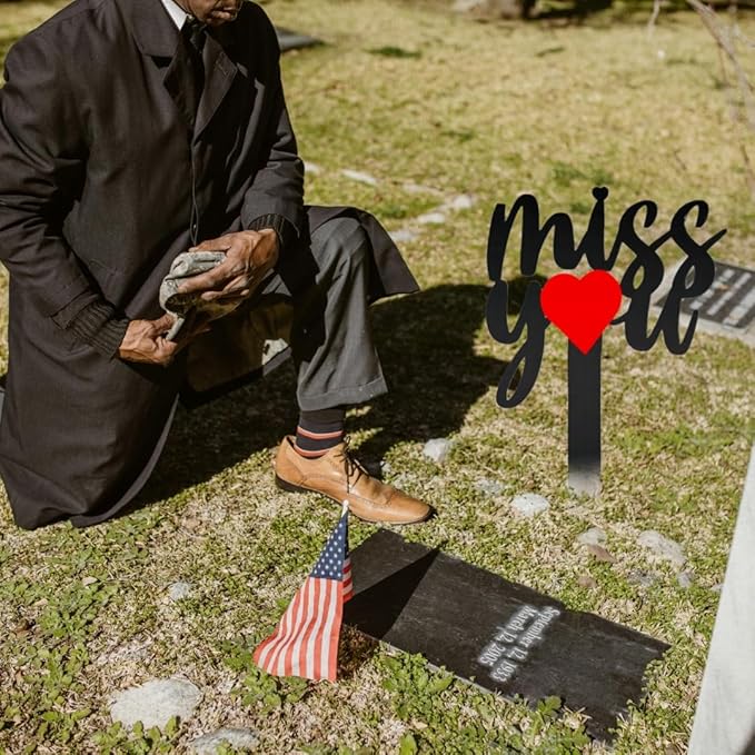 11.8 Inches Metal Memorial Grave Marker "Miss You" Cemetery Decoration Stake Waterproof Garden Plaque Loss of Dad Mom Spouse Lover Relatives Family Members Gravesite Plaque Outdoors Lawn Yard Signs