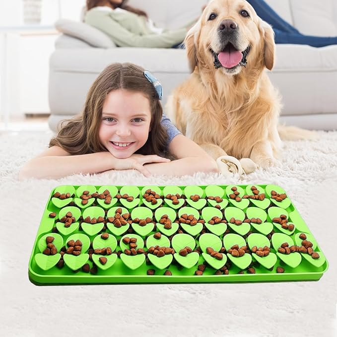 Medium Silicone Snuffle Mat for Small Medium Dogs Cats Slow Down Eating,Slow Feeder Lick Mat for Dry Wet Food for Pet Training Smell,Encourages Natural Foraging Skill,Relieving Stress (Green)