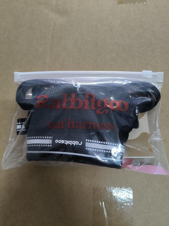 rabbitgoo Cat Harness and Leash Set for Walking Escape Proof, Adjustable Soft Kittens Vest with Reflective Strip for Cats, Comfortable Outdoor Vest, Black, M