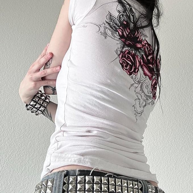 Gothic Tees for Women Y2K Grunge Graphic Short Sleeve Crew Neck T-Shirts 90s Vintage Aesthetic Emo Clothes