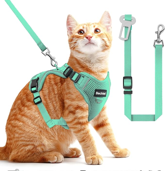 Cat Harness and Leash for Walking, The Upgrade Can be Adjusted in Four Directions and Breathable Cat Harness for Anti Escape That can be Fitted and Positioned, Reflective Strips Harness, Green,S