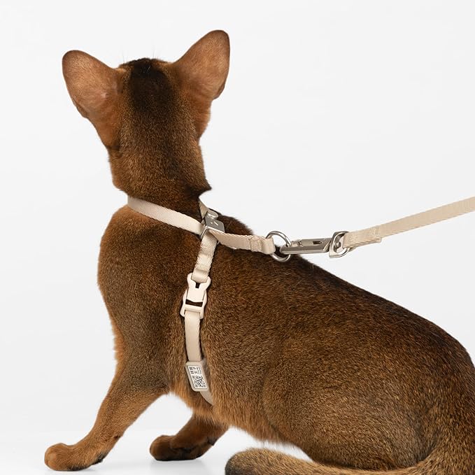Escape Proof Cat Harness Anti-Choke Quick Release Adjustable QR Code Soft Nylon Durable Lightweight Figure 8 Cat Harness Anti Escape for Kitten Small Medium Large Cats (Linen, M)