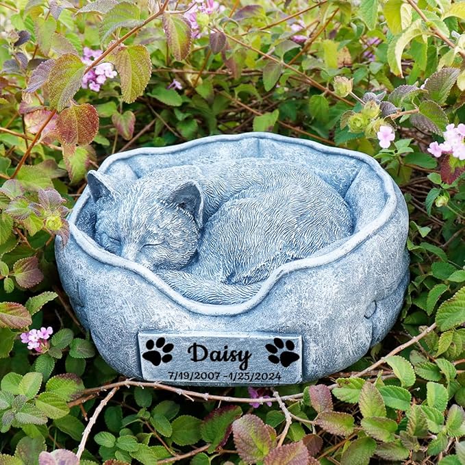 Cat Memorial Stones Garden Statues Engraved with Name, Personalized Pet Memorial Stones for Cat Headstones Grave Markers Tombstones Sympathy Gifts Loss Gifts Outdoors