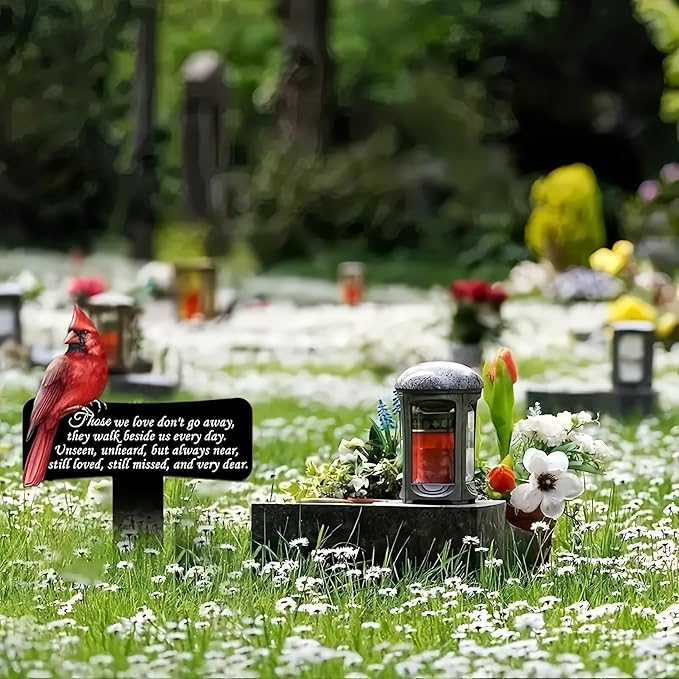 11.8 inch Cardinals Memorial Grave Markers Metal Cemetery Decorations Loss of Dad Mom Spouse Lover Relatives Family Members Garden Stakes Gravesite Plaque Waterproof Outdoors Lawn Yard Signs
