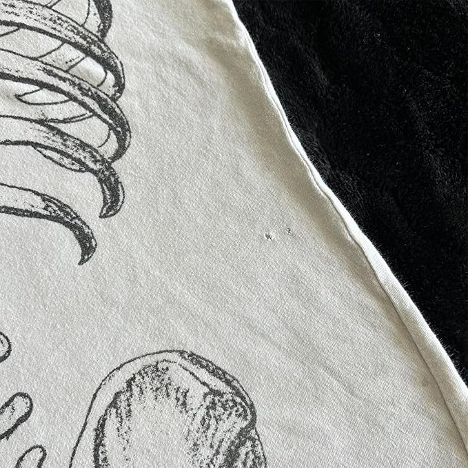 Gothic Tees for Women Y2K Grunge Graphic Short Sleeve Crew Neck T-Shirts 90s Vintage Aesthetic Emo Clothes