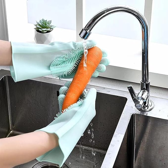 Pet Grooming Gloves，Heat-Resistant Silicone Gloves with High-Density Teeth for Enhanced Massaging and Bathing of Dogs and Cats (Green, 1 Pair)