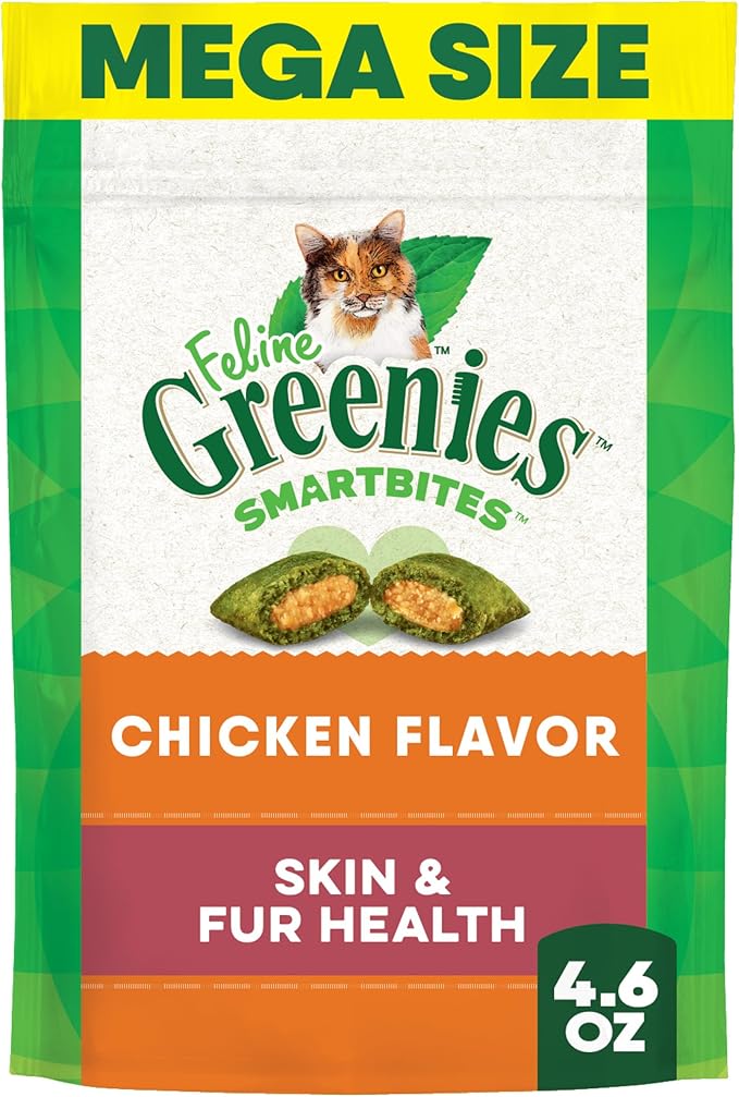 Greenies Feline Smartbites Skin & Fur Crunchy and Soft Cat Treats, Chicken Flavor, 4.6 oz. Pack