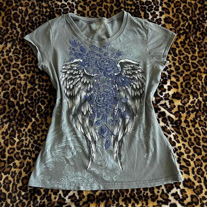Gothic Tees for Women Y2K Grunge Graphic Short Sleeve Crew Neck T-Shirts 90s Vintage Aesthetic Emo Clothes